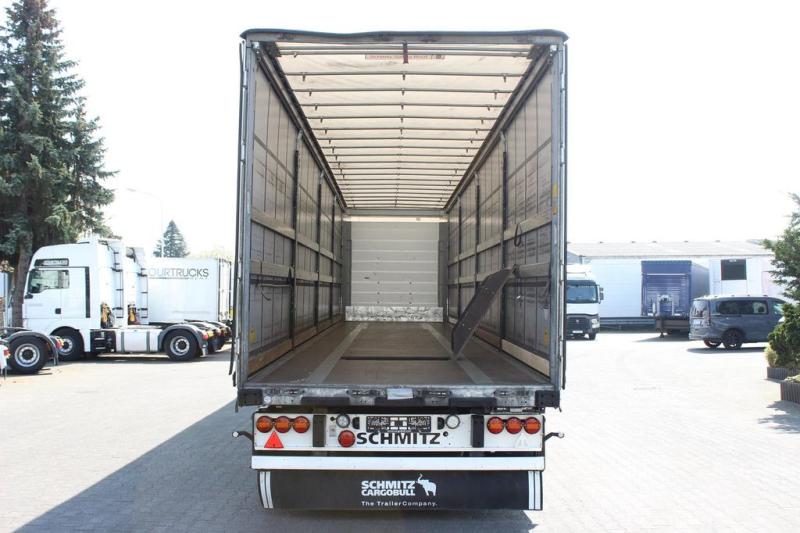 Semirremolque Schmitz Cargobull Standard/ 2,8h/ Edscha/ 2xLift/ Coil/ Alufelgen