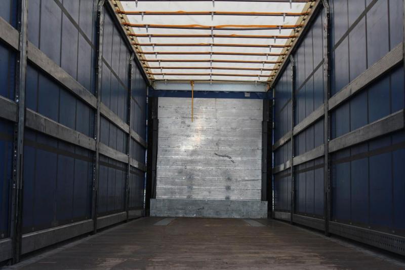 Semirimorchio Schmitz Cargobull Standard Plane/2,7h/Edscha/Pal-kasten/Liftachse
