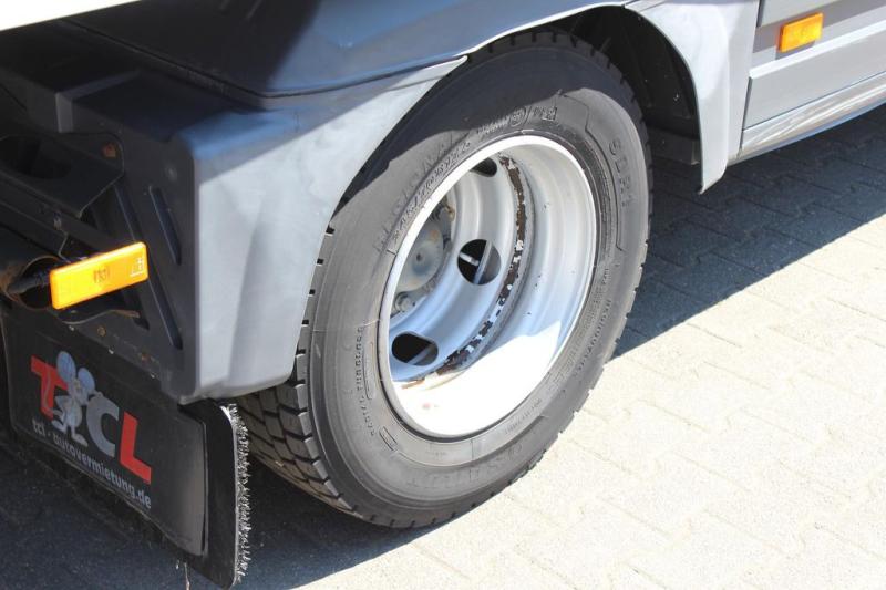 Ciężarówka Mercedes Atego
