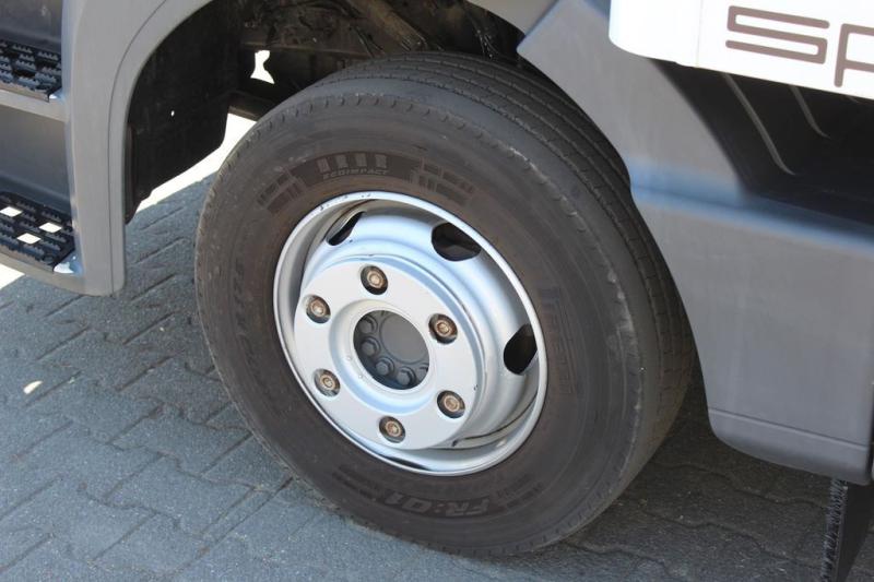 Ciężarówka Mercedes Atego