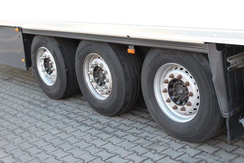 Sattelzug/Sattelauflieger Schmitz Cargobull TK SLXe 300/2,65m/doppelstock/Pal-kasten/Blumen