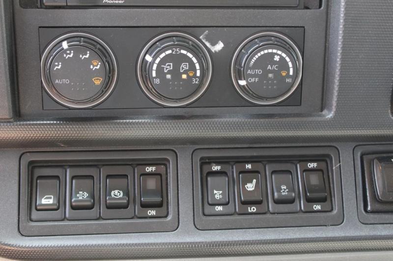 Camião Renault D 7.5 E6 Kühler/ LBW+Rolltor/Strom/Klima/53Tkm!