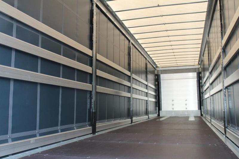 Sattelzug/Sattelauflieger Schmitz Cargobull Mega Plane Hubdach / Edscha / Liftachse/ Mega