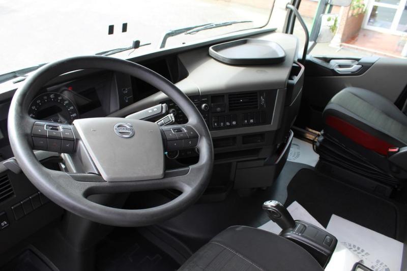 Sattelzugmaschine Volvo 460