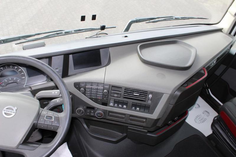 Sattelzugmaschine Volvo 460