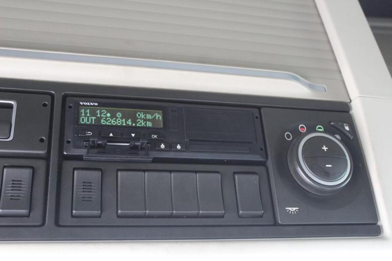 Sattelzugmaschine Volvo 460