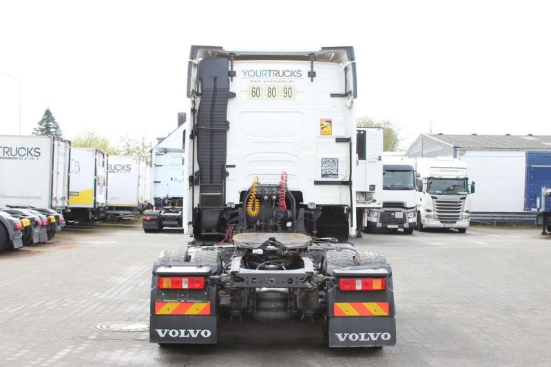 Sattelzugmaschine Volvo 460