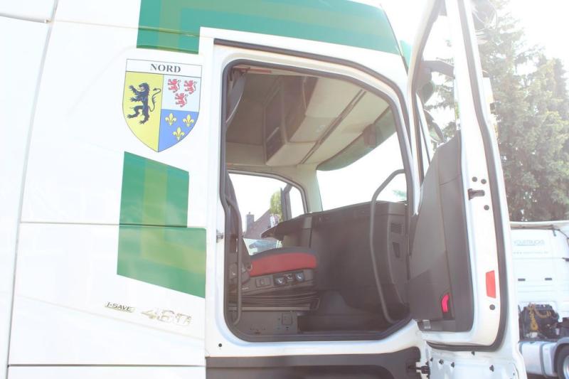 Sattelzugmaschine Volvo 460
