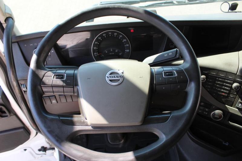 Sattelzugmaschine Volvo 460