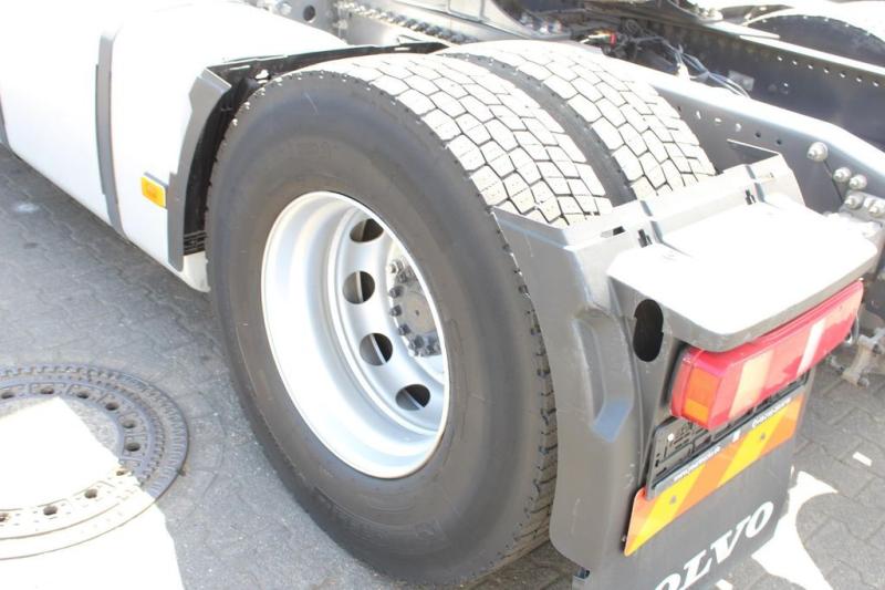 Tractor Volvo 460