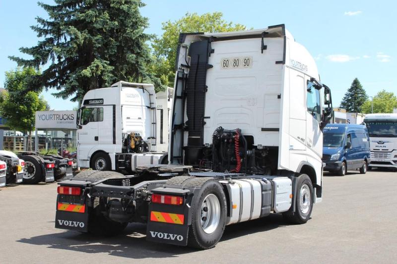 Tractor Volvo 460