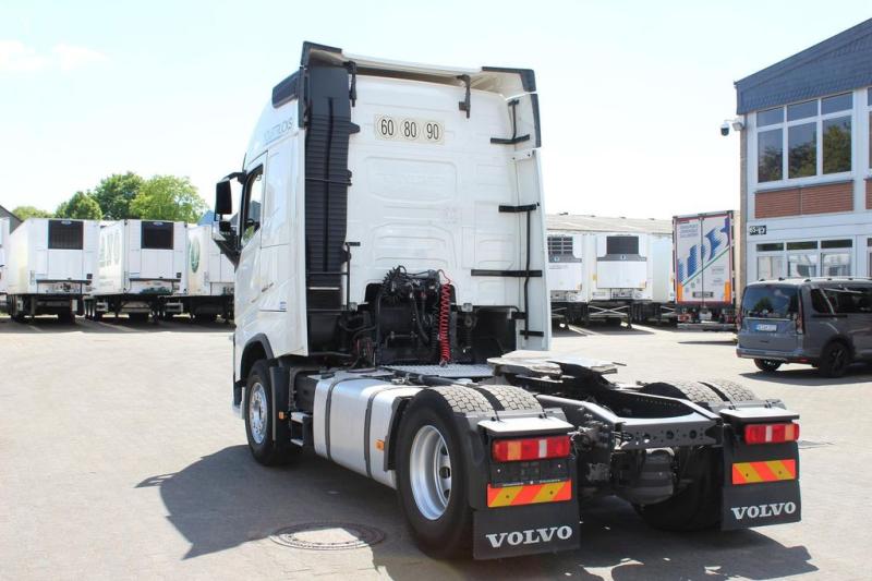 Tractor Volvo 460