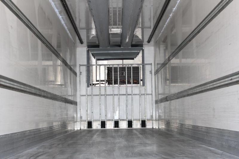 Semi-trailer Chereau Thermo King SLXe 200 /Aluboden /FRC 06/2025