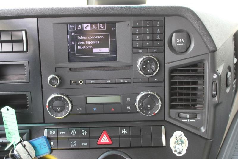 Sattelzugmaschine Mercedes Actros