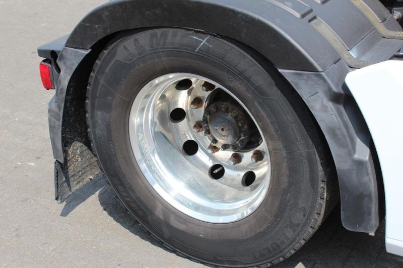 Cabeza tractora Renault T 520 E6 High Sleeper/Retarder/Kühlbox/ VIN: LD