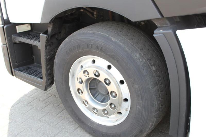 Cabeza tractora Renault T 520 E6 High Sleeper/Retarder/Kühlbox/ VIN: LD