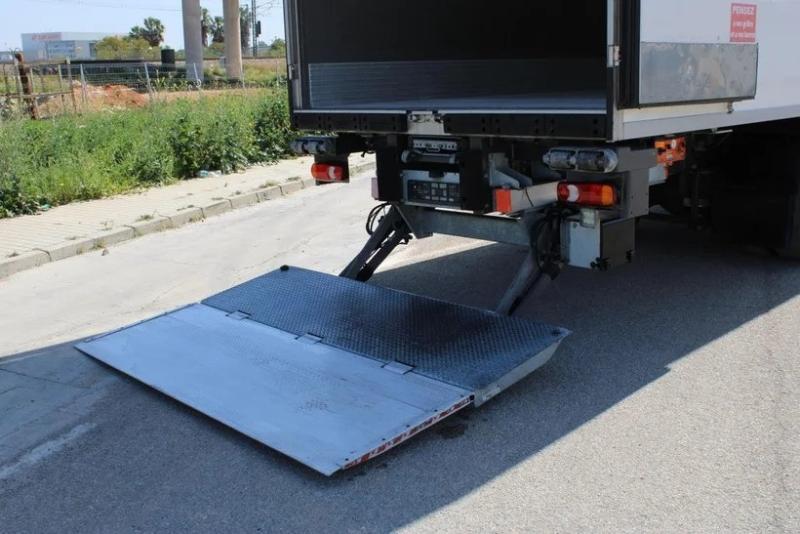 vrachtwagen DAF LF