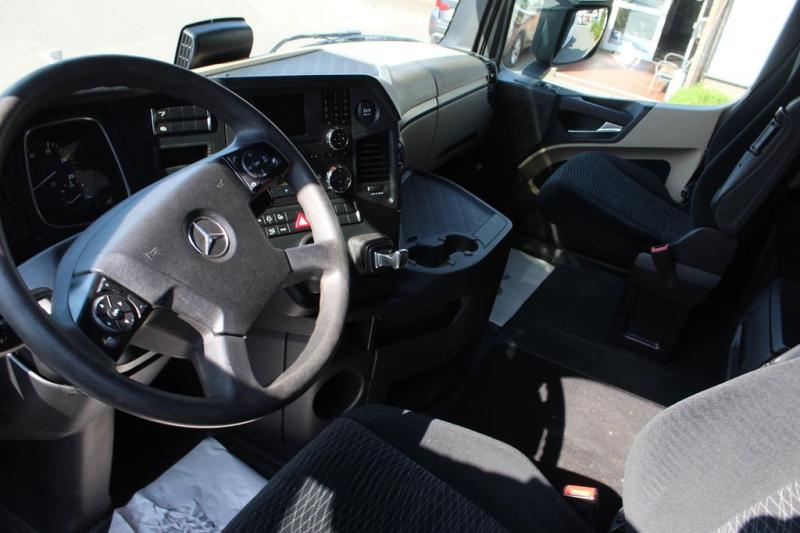 Tractor Mercedes Actros