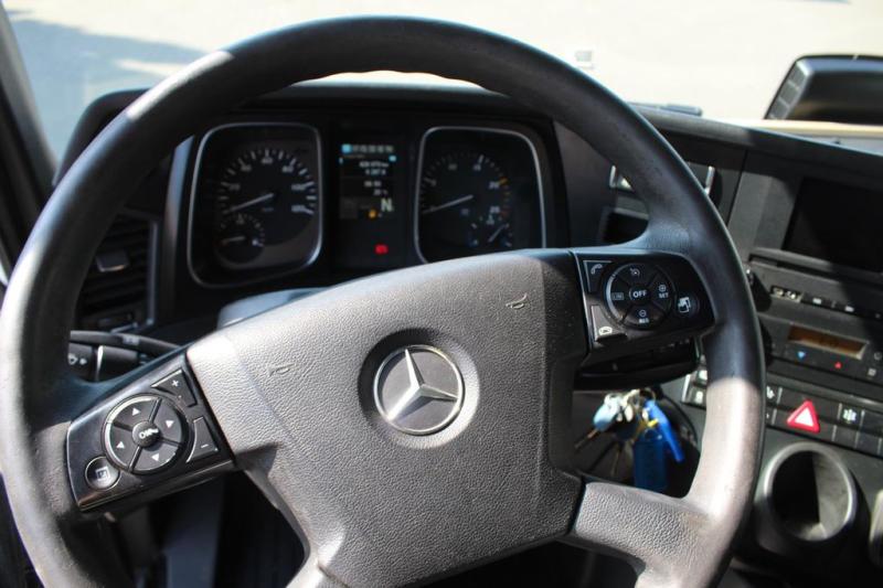 Tractor Mercedes Actros