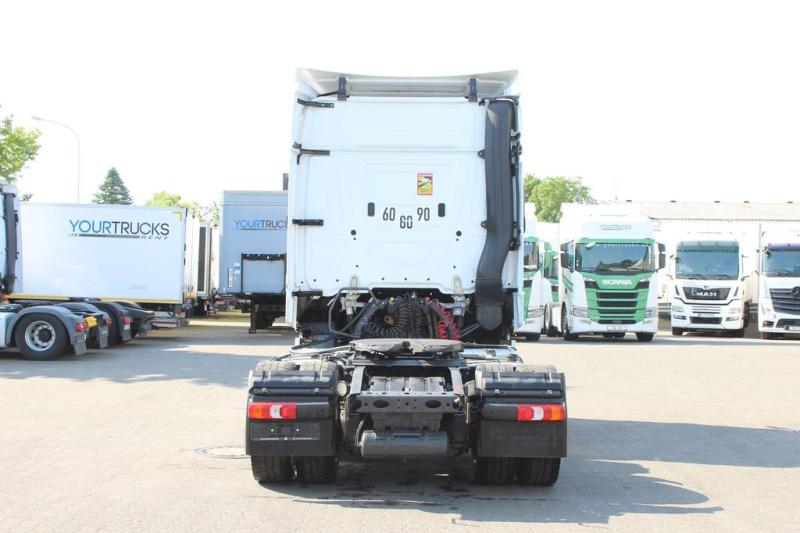Tractor Mercedes Actros
