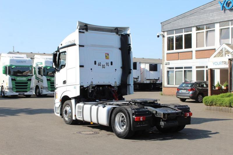 Tractor Mercedes Actros