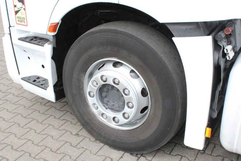Ciągnik siodłowy Mercedes E Actros