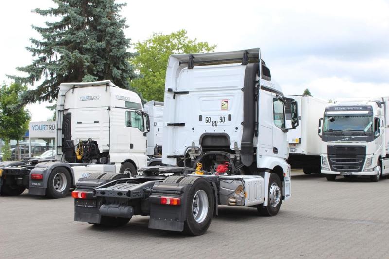 Ciągnik siodłowy Mercedes E Actros