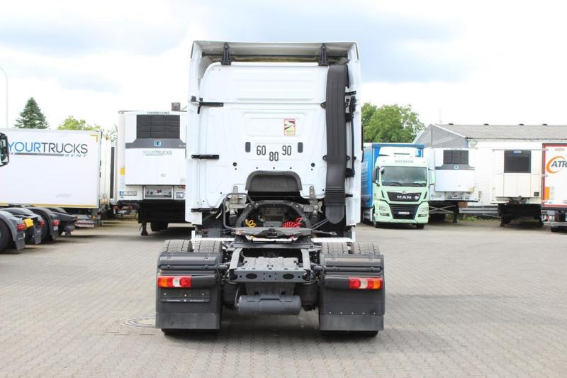 Ciągnik siodłowy Mercedes E Actros