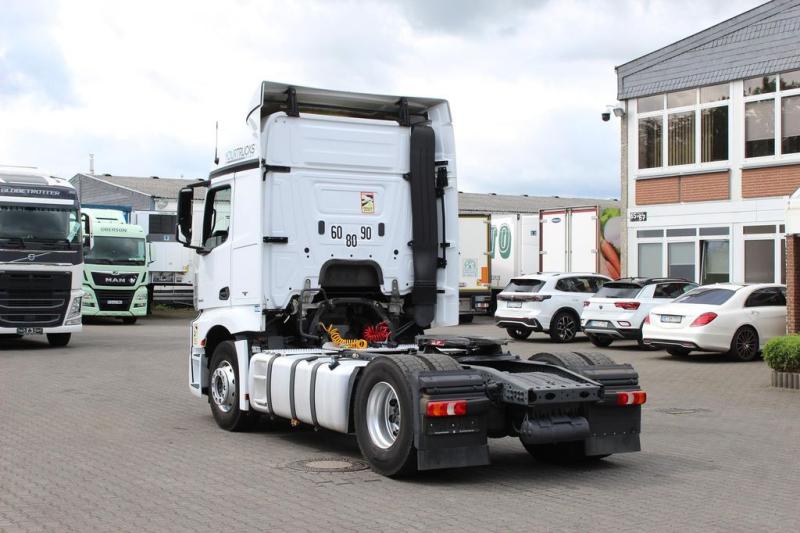 Ciągnik siodłowy Mercedes E Actros