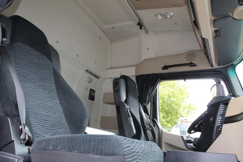 Ciągnik siodłowy Mercedes E Actros