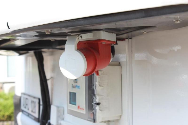 Rimorchi nc Lamberet Thermo King SLXe 100/ 2,6h/ Strom/ Tür