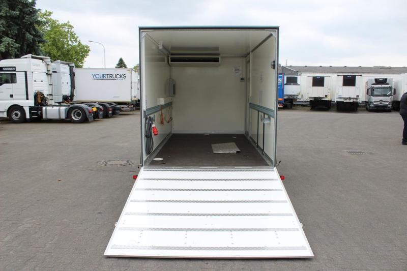 Przyczepa nc Meyer Mitsubishi Aggregat/ Strom/ LBW/ S.Tür