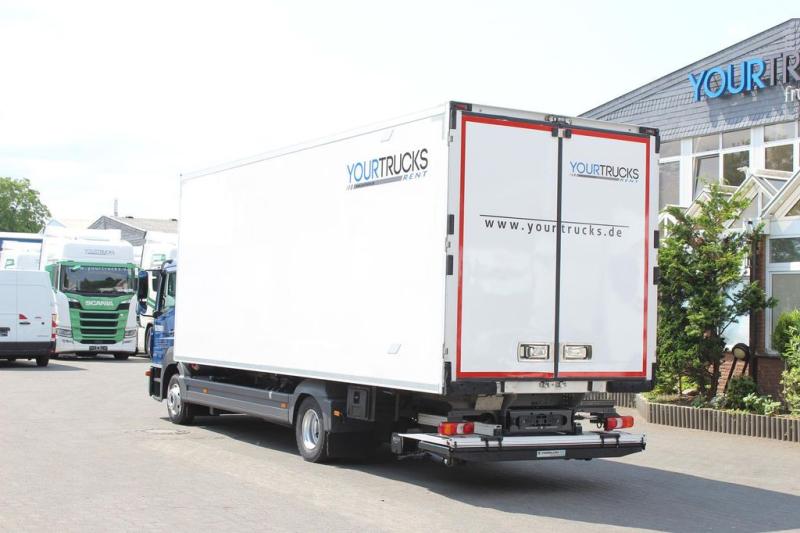 Camião Mercedes Atego