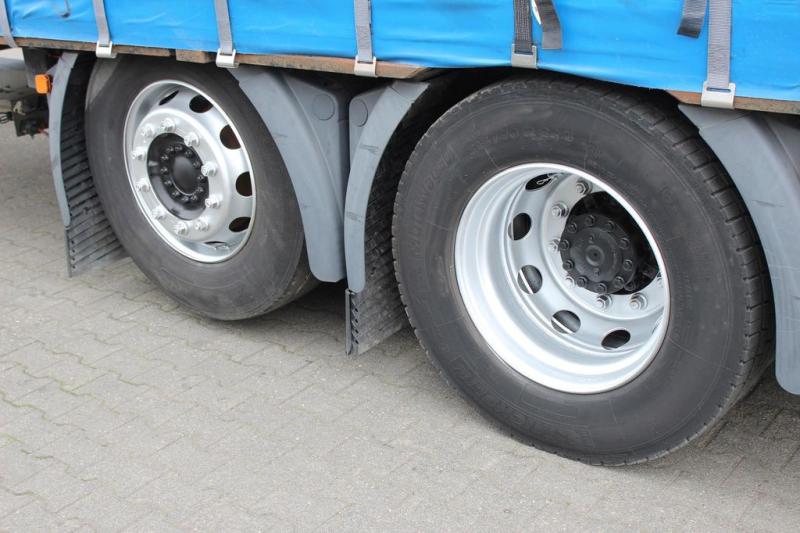 Truck MAN TGX