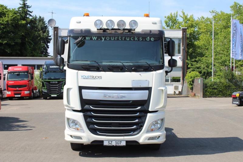 Tractor DAF XF460
