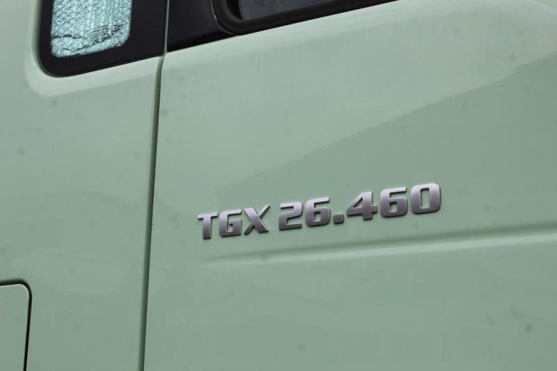 Autotreno MAN TGX