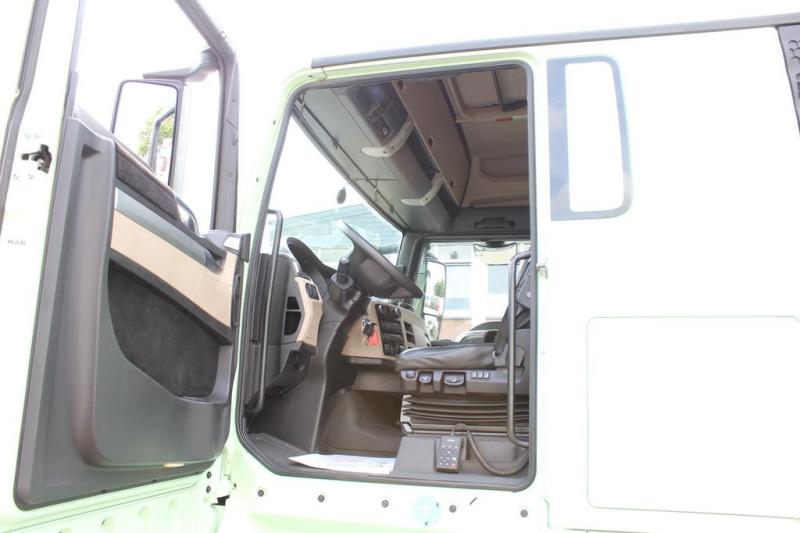 Autotreno MAN TGX
