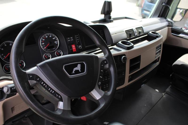 Autotreno MAN TGX
