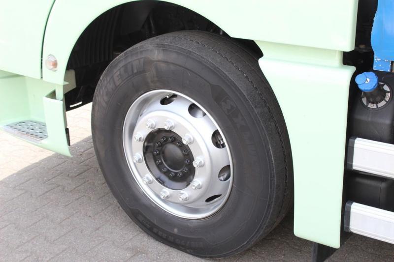 Autotreno MAN TGX