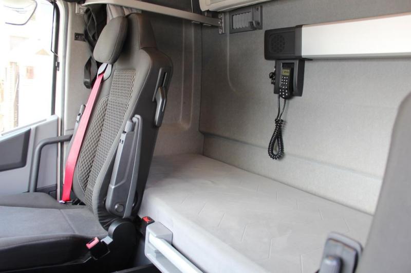 Trattore Renault T 520 E6 High Sleeper/Retarder/Kühlbox/ VIN: MD
