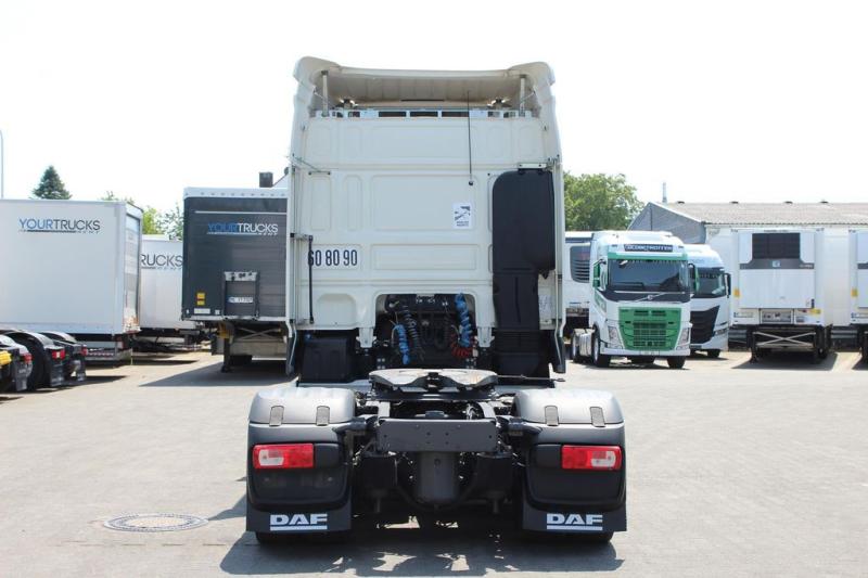 Cabeza tractora DAF XF