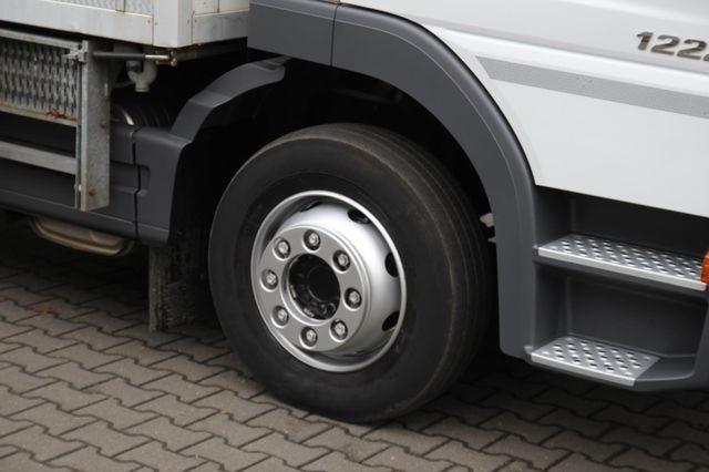 Camião Mercedes Atego 1222