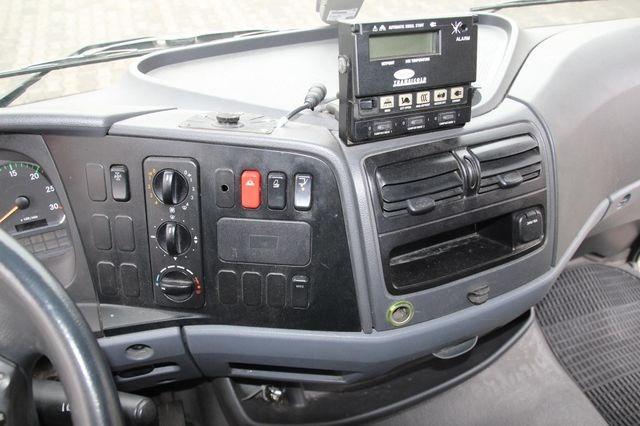 Camião Mercedes Atego 1222