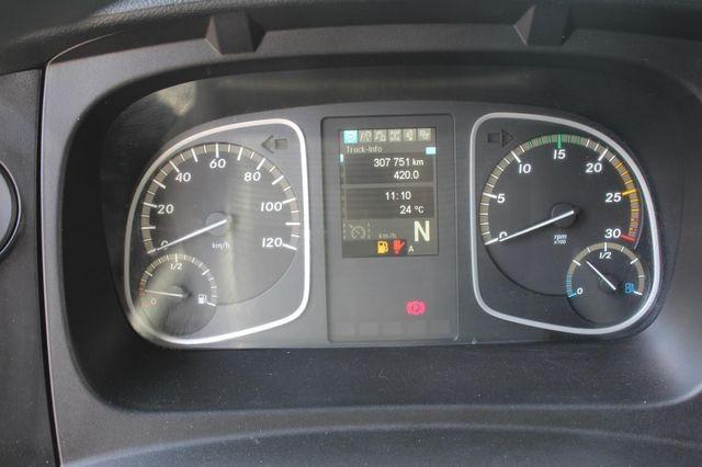 Camião Mercedes Atego 1223