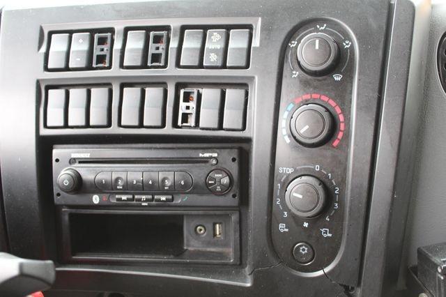 Camião Renault Gamme D WIDE