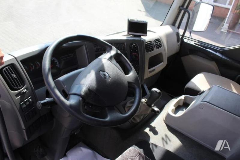Camion Renault Midlum