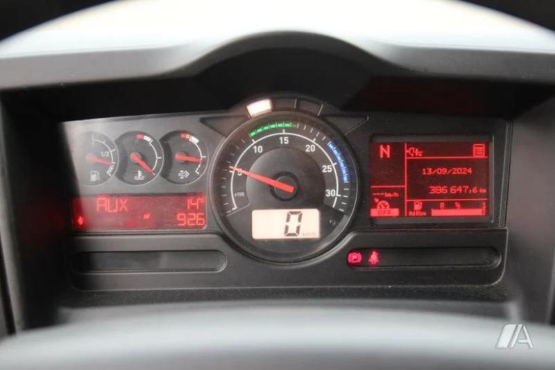 Ciężarówka Renault Gamme D WIDE
