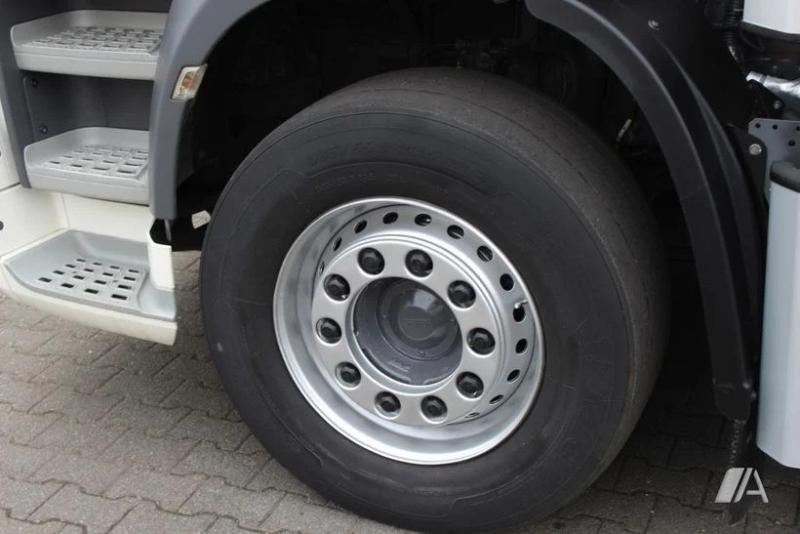 vrachtwagen DAF CF