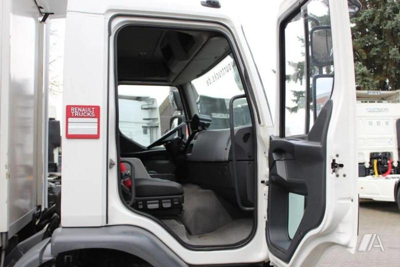 Camião Renault Gamme D WIDE