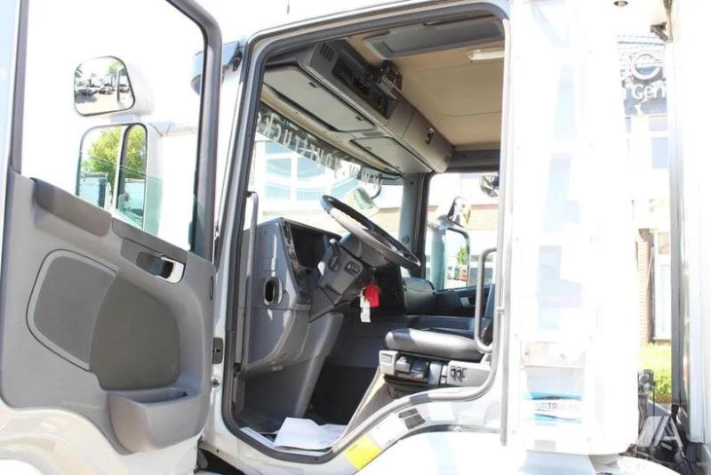 Camião Scania P 360